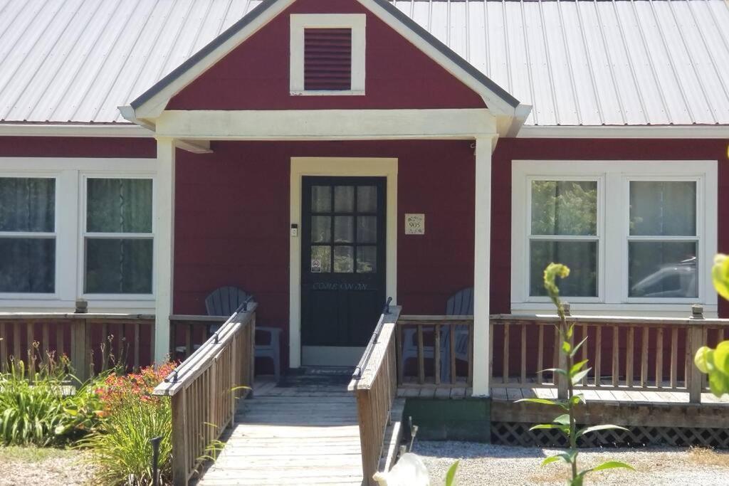 Charming Cottage In Morganton With Ample Parking Екстериор снимка