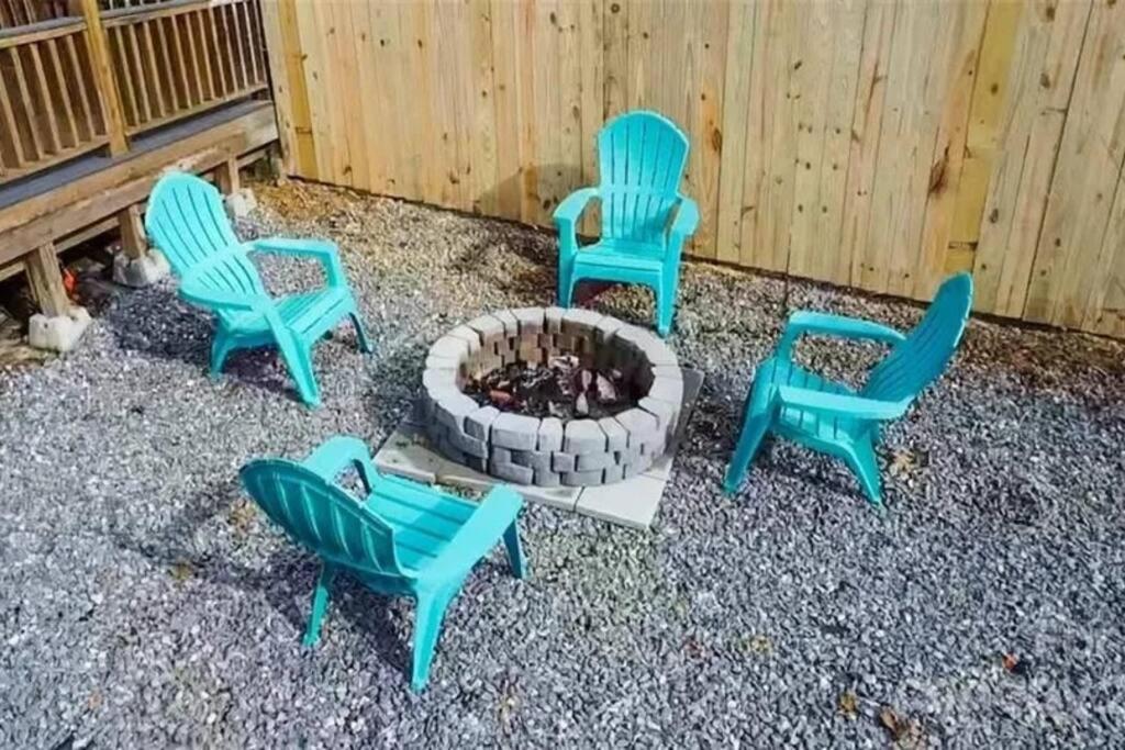 Charming Cottage In Morganton With Ample Parking Екстериор снимка